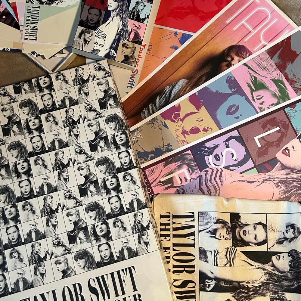 Taylor Swift The Eras Tour Official Vip Package Merch Box Tampa 2023 - Picture 3 of 6